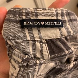 Brandy Melville's OS checked pants ❤️ Low price❤️